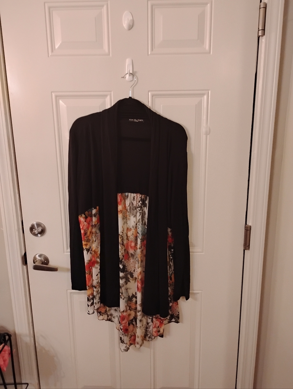 Kim And Cami Open Front Top With Floral Panel Detail.